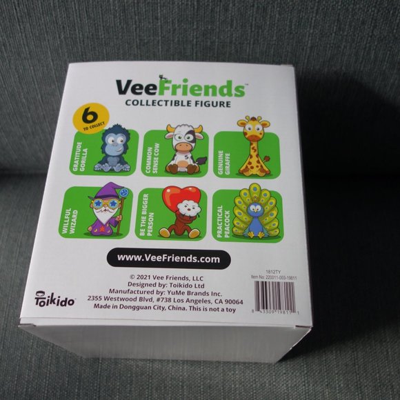 VeeFriends Collectible Be The Better Person Figure Created for Macy's - Picture 7 of 8